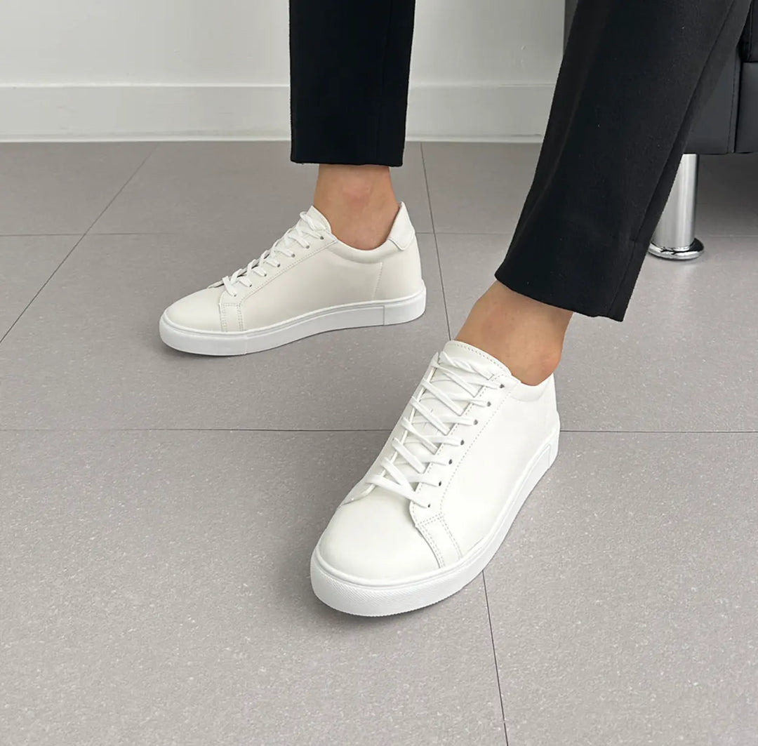 7cm UP モノトーンシークレットスニーカー no06 私のストア